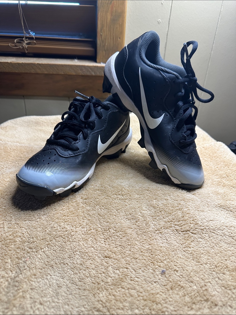 Nike Kid’s Black and White Athletic Cleats